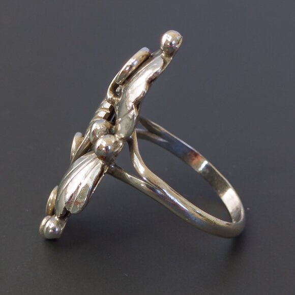 Signed H.Y. Sterling Feather/Scroll Ring, Navajo-Style, Size 5.75 (25mm) - Picture 12 of 13